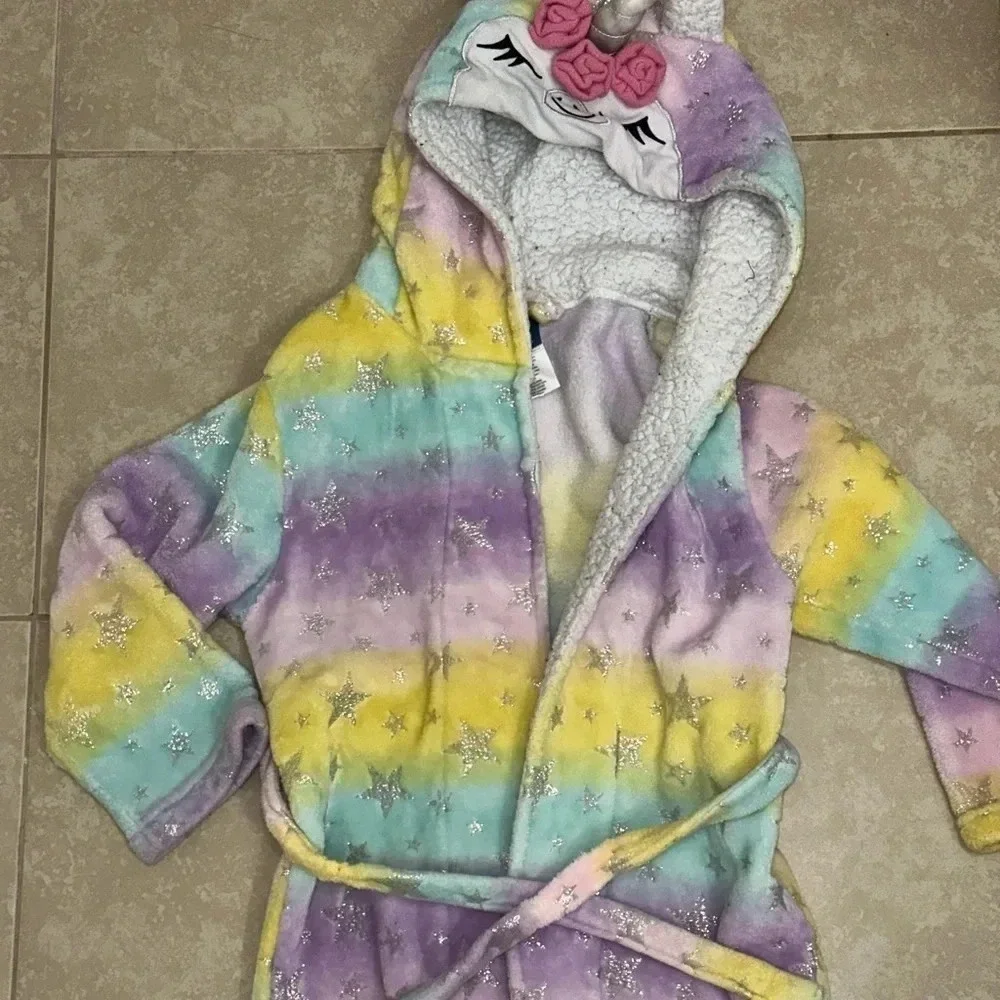 Max & Olivia rainbow color